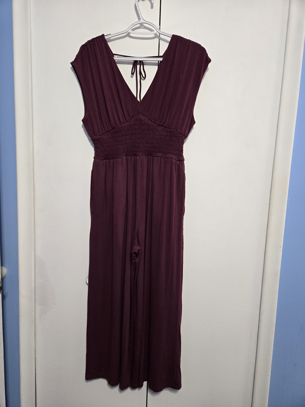 Old Navy Burgundy Wide Leg Jumpsuit Petite M Smocked Waist Pockets